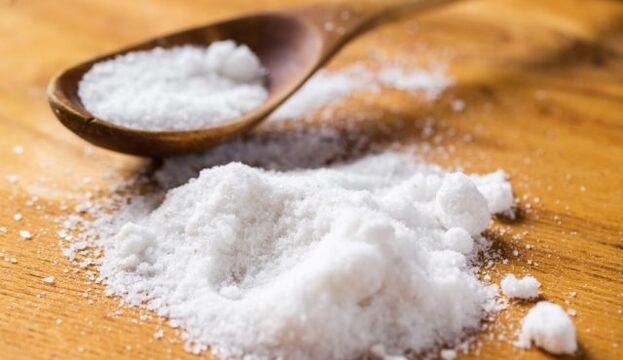 Heated salt helps to eliminate inflammation in prostatitis in men